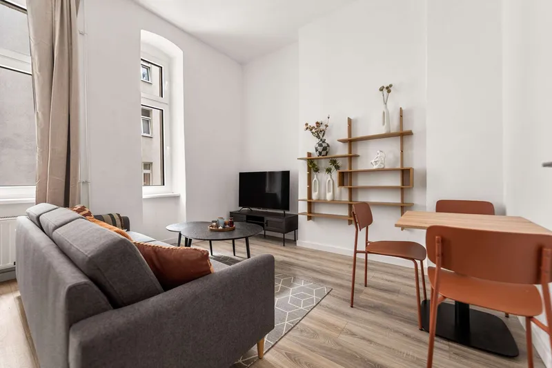 Bezaubernde 3-Zimmer-Wohnung in Neukölln - voll möbliert — photo 1